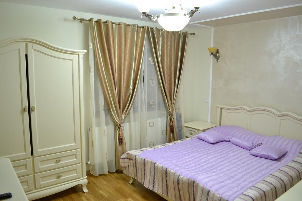 Pensiunea Codrii Mamului Lungesti Exteriér fotografie